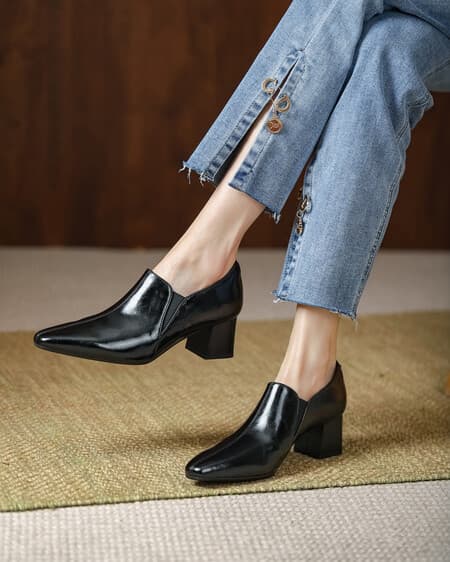 【クラシカル】スクエアトゥ ショートブーツ - ヒール 履きやすい 秋冬