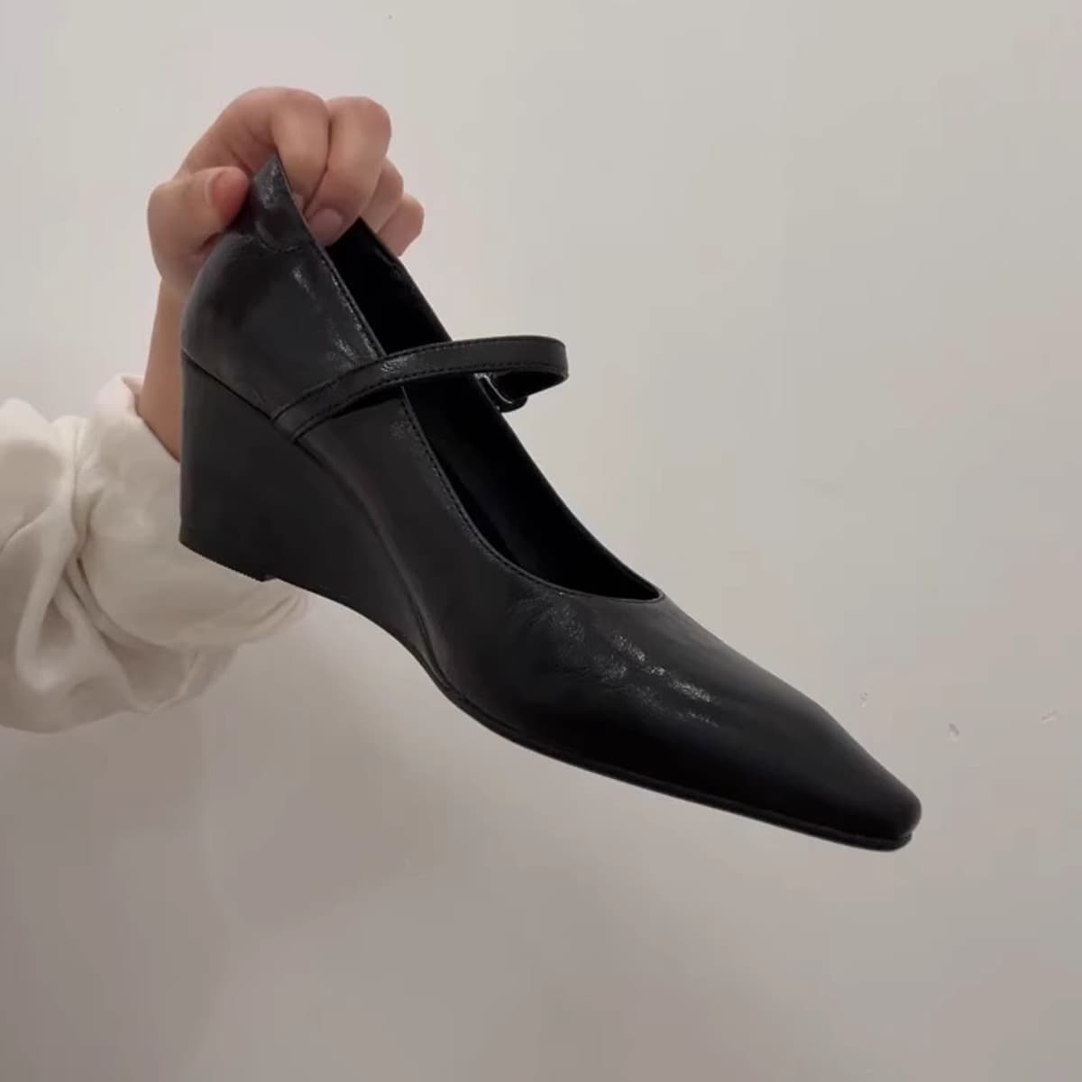 【レディース】上品ウェッジソール ストラップパンプス - 走れる 疲れない