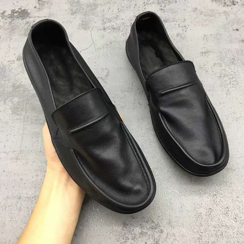 【コスパ◎】メンズ 本革 軽量ローファー - 毎日履きたい快適さと価格