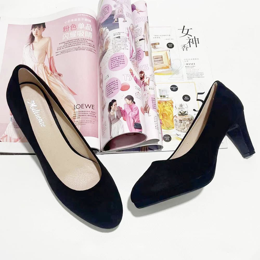 【洗練】ローヒールパンプス - 上品 快適