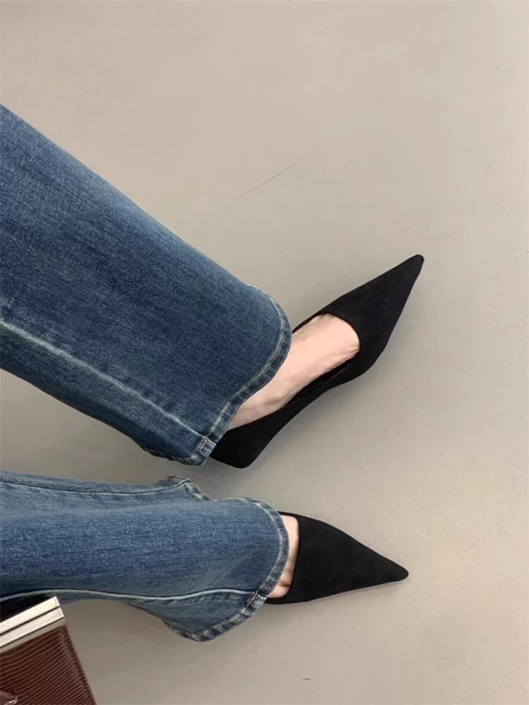 【レディース】歩きやすさに感動 ポインテッドトゥパンプス - 走れる
