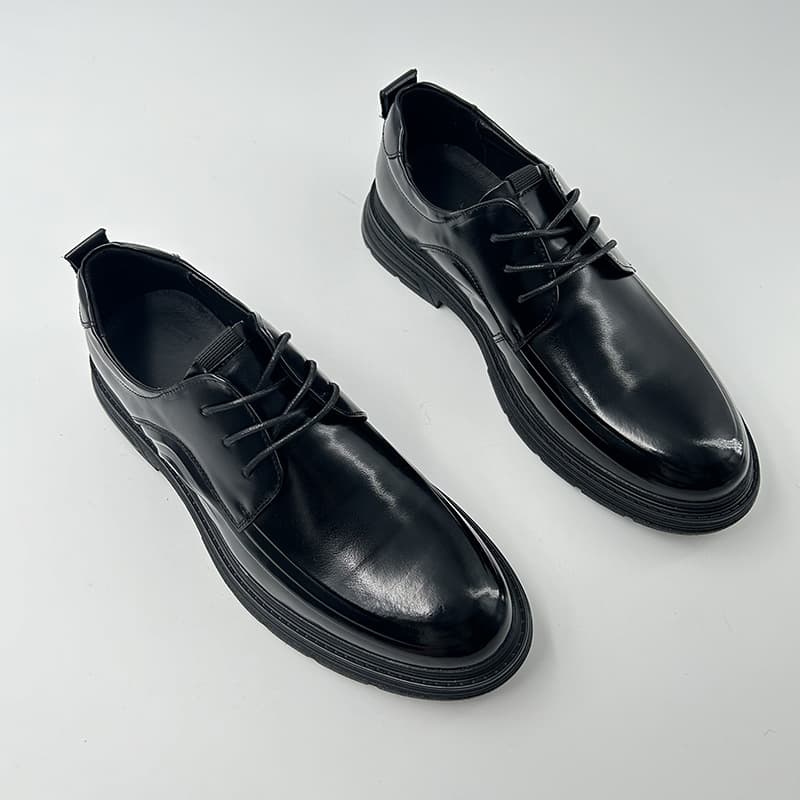 【プレーントゥ】紳士靴 - 都会的で洗練された足元に