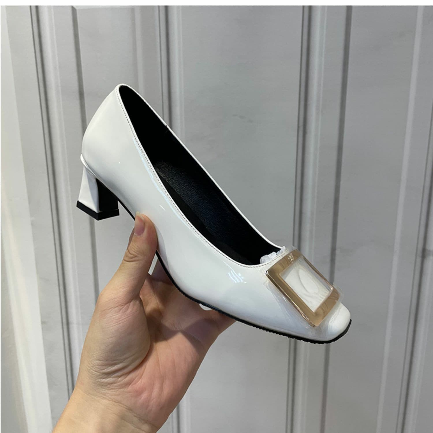 【クラシカル】上品 バックルパンプス - オフィスカジュアル